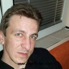 Николов