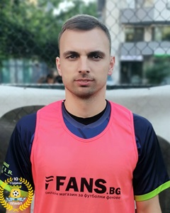 Николов