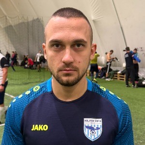 Бобев